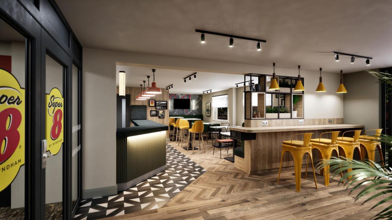Super 8 By Wyndham Chester East Екстериор снимка